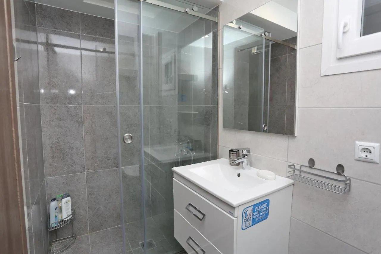 سالونيك Saint Dimitris Center Sea View Apartment 0*,  اليونان